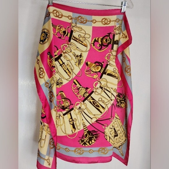 CLIQUETIS SWORD SCARF - Picture 2 of 11